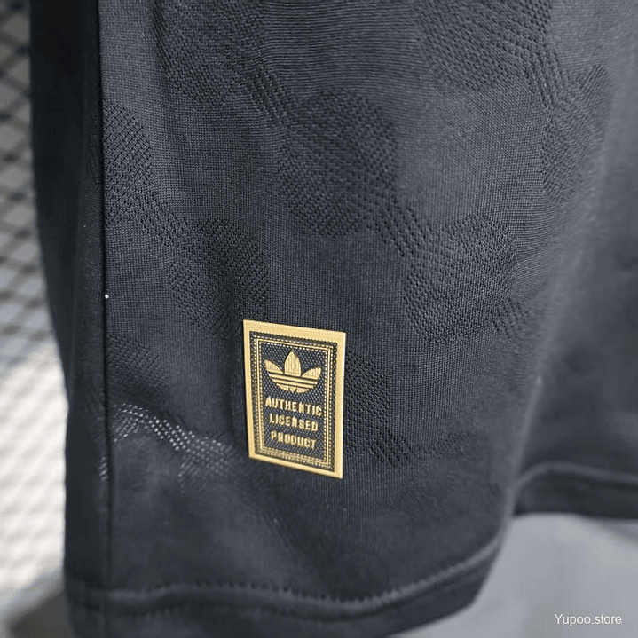 🖤✨ Player Version 25/26 Real Madrid Black with Gold Trim Jersey 2