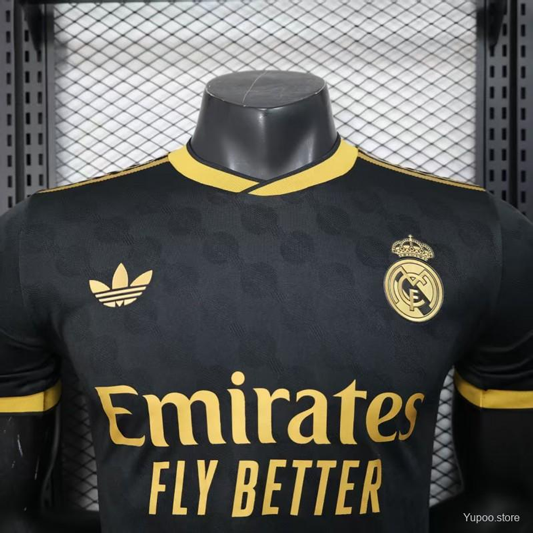 🖤✨ Player Version 25/26 Real Madrid Black with Gold Trim Jersey 3