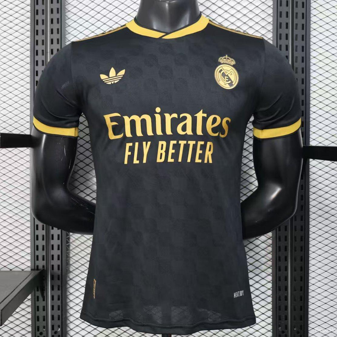 🖤✨ Player Version 25/26 Real Madrid Black with Gold Trim Jersey 1