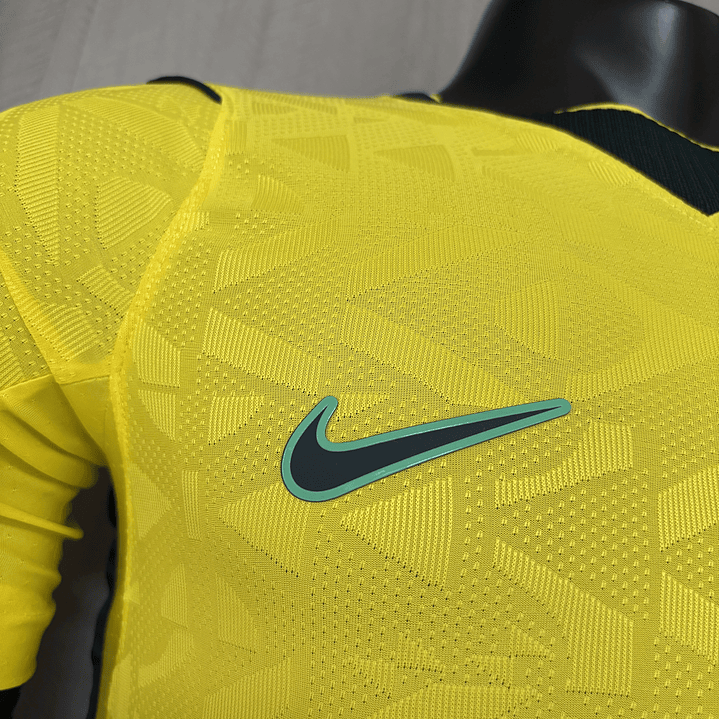 CAMISA SELEÇÃO BRASILEIRA 26/27 - brasil copa do mundo 2026 - versão jogador (SLIM FIT) - detalhe bandeira 4