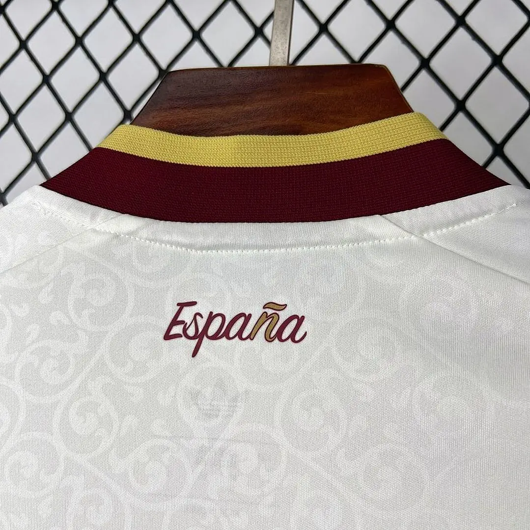 Camisa Espanha 26/27 - fora - copa do mundo  - branca 2