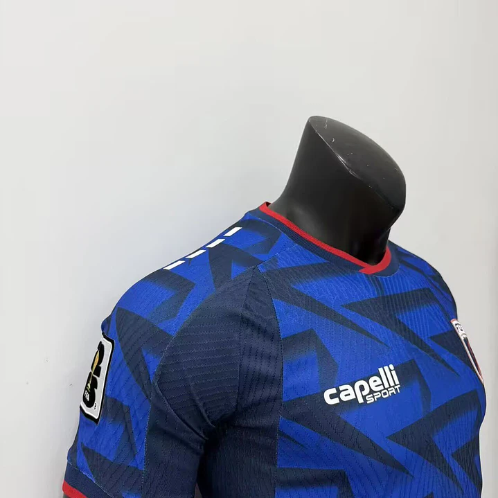 Camisa Seleção Cabo Verde - Casa Jogador 26/27 - com patchs - SLIM FIT  3