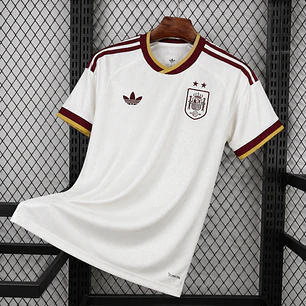 Camisa Espanha 26/27 - fora - copa do mundo  - branca - 2 estrellas 