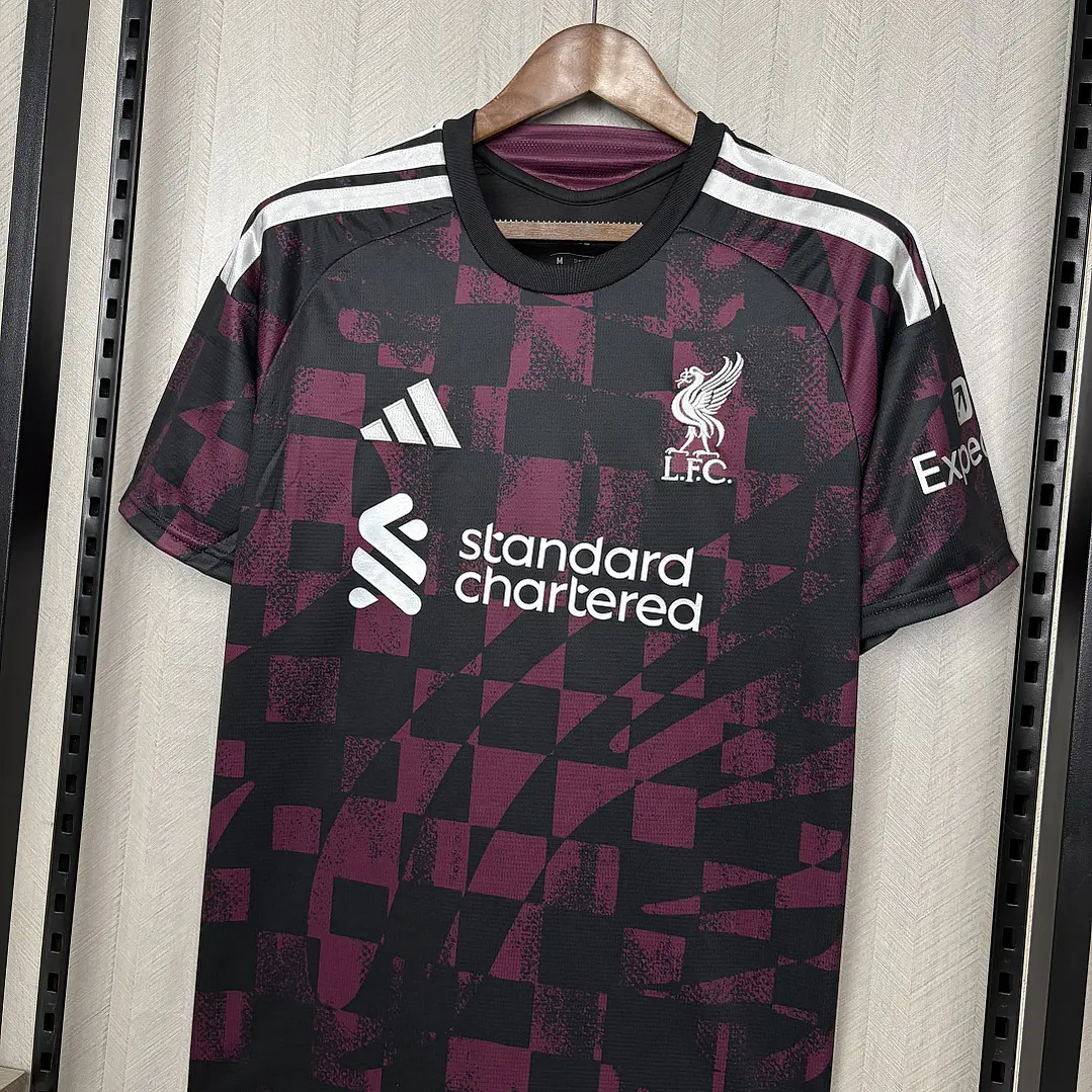 CAMISA LIVERPOOL 26/27 TERCEIRA - Preta e Grená Xadrez 5