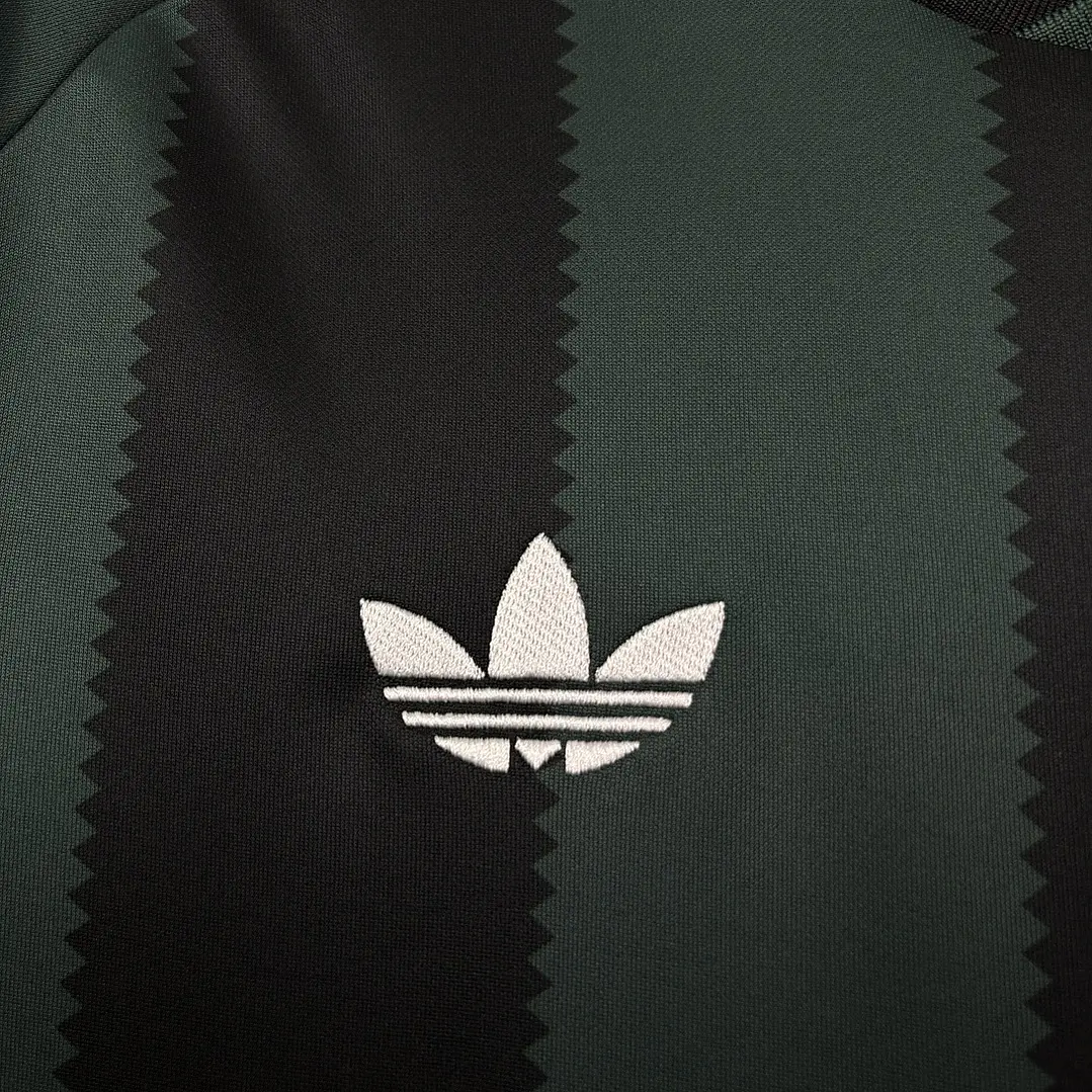 CAMISETA CELTIC FC 26/27 ALTERNATIVA - Verde e Preta Listrada 2