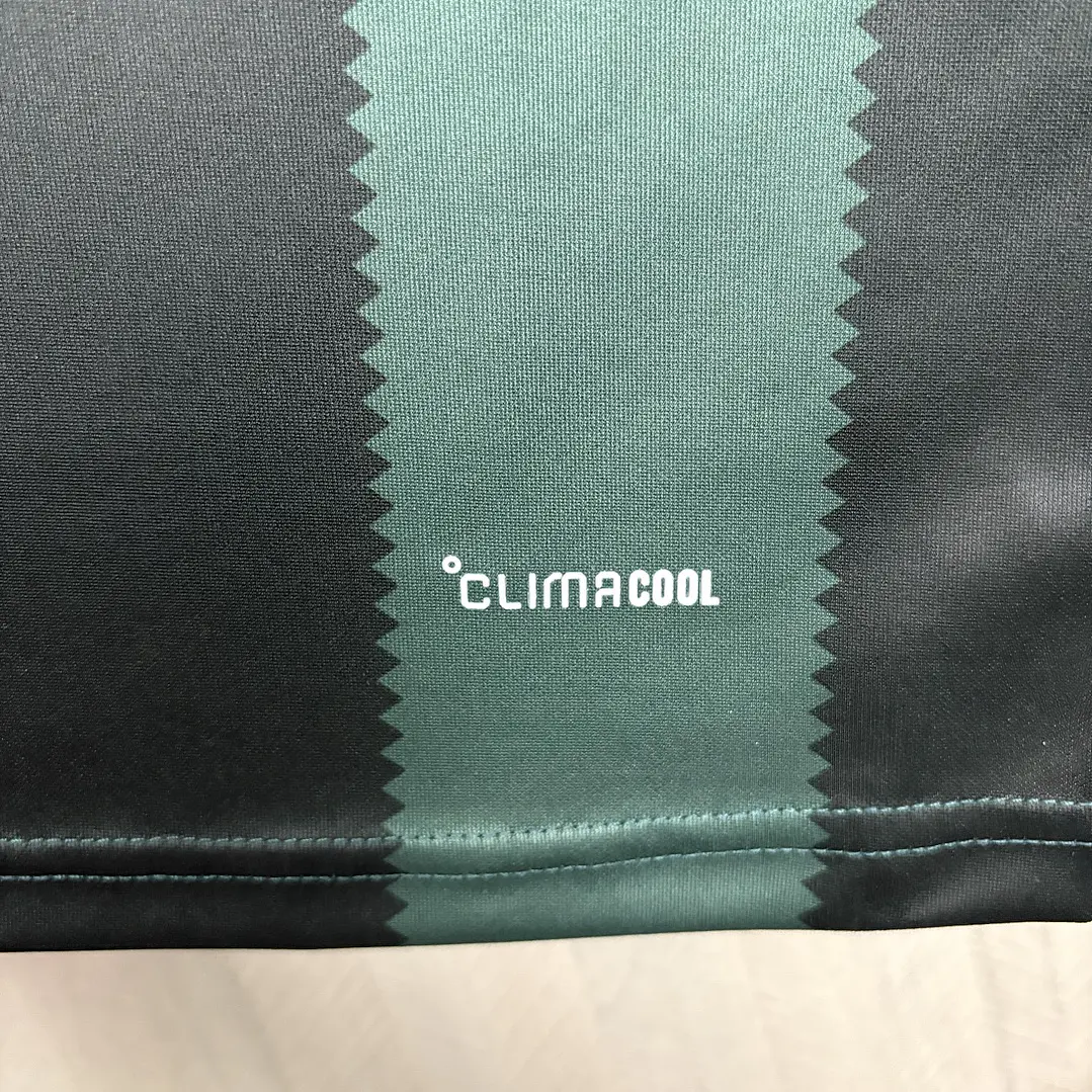 CAMISETA CELTIC FC 26/27 ALTERNATIVA - Verde e Preta Listrada 6