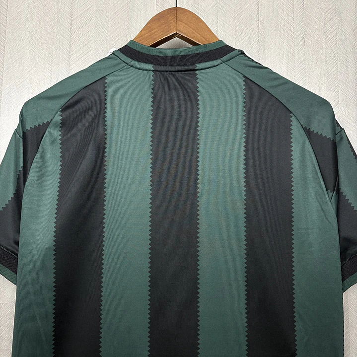 CAMISETA CELTIC FC 26/27 ALTERNATIVA - Verde e Preta Listrada 8