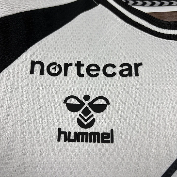 CAMISA VITÓRIA DE GUIMARÃES 26/27 - Branca e Preta 2