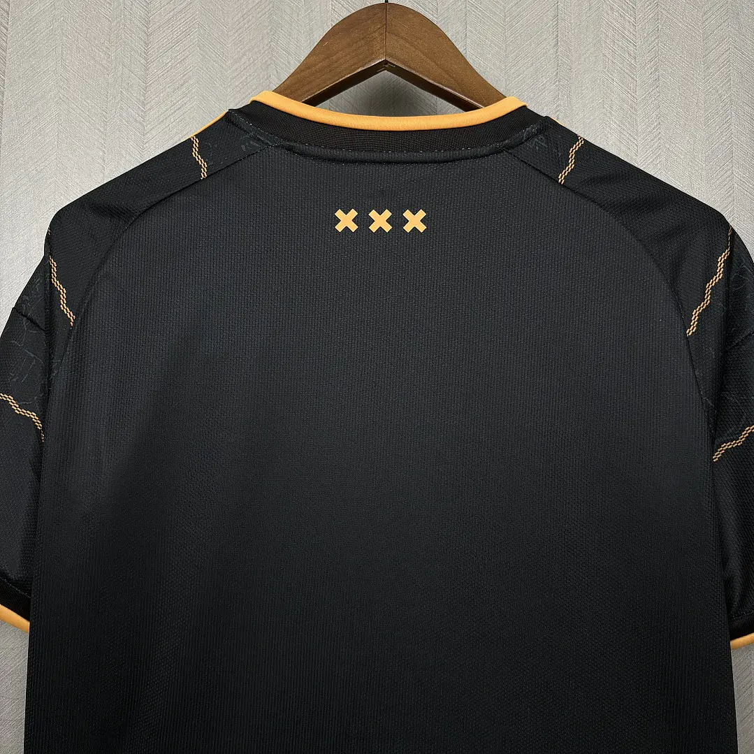 CAMISETA AJAX 26/27 EDIÇÃO ESPECIAL - Preta e Dourada 10