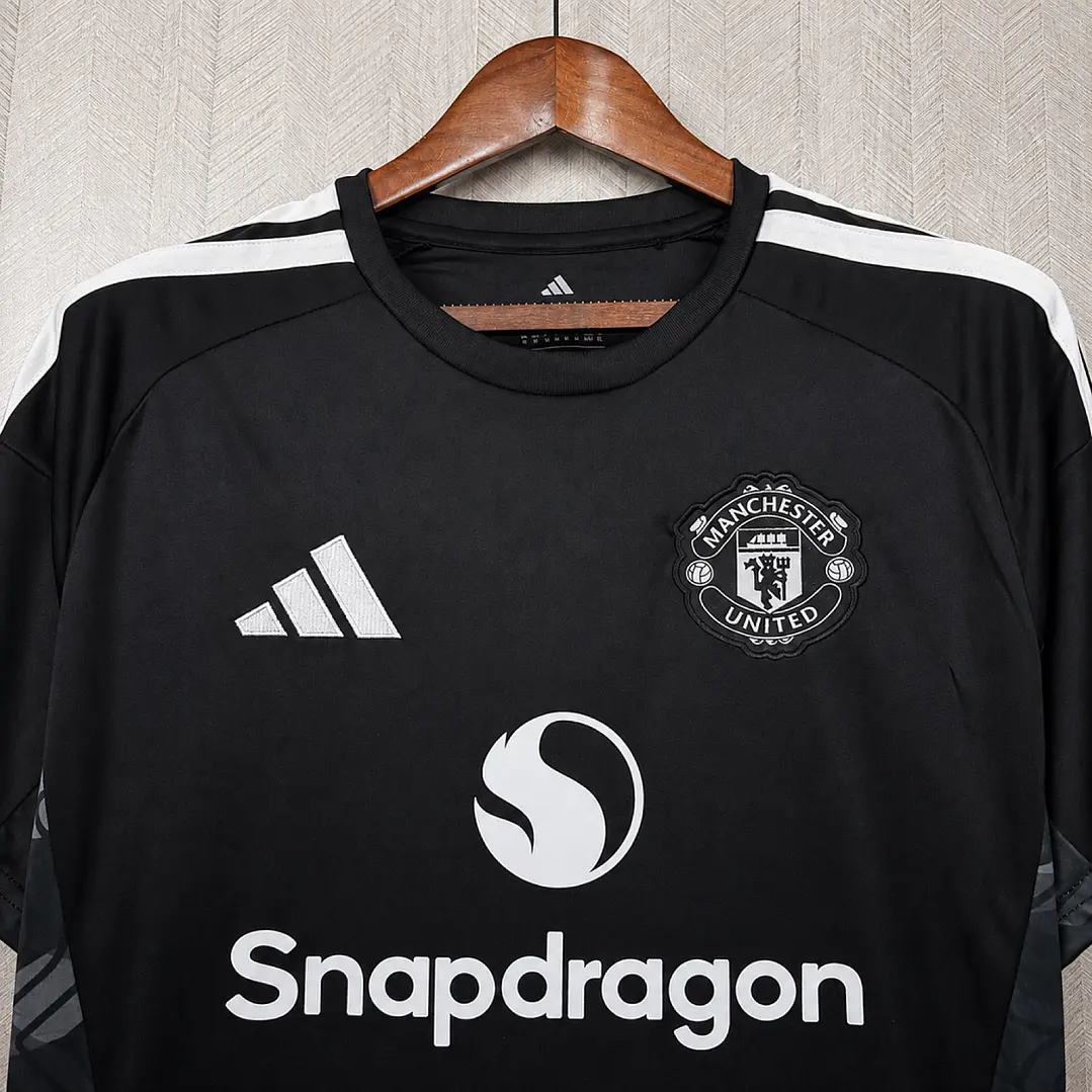 CAMISA MANCHESTER UNITED 26/27 TREINO - Preta 4