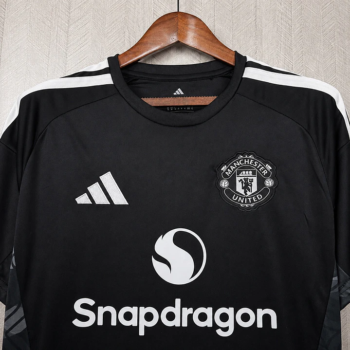 CAMISA MANCHESTER UNITED 26/27 TREINO - Preta 4