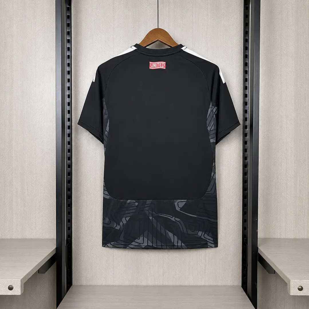 CAMISA MANCHESTER UNITED 26/27 TREINO - Preta 10