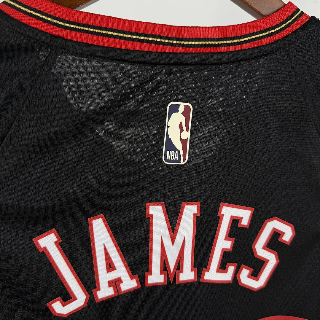Camisa NBA Philadelphia 76ers Retrô - James Nº23 3
