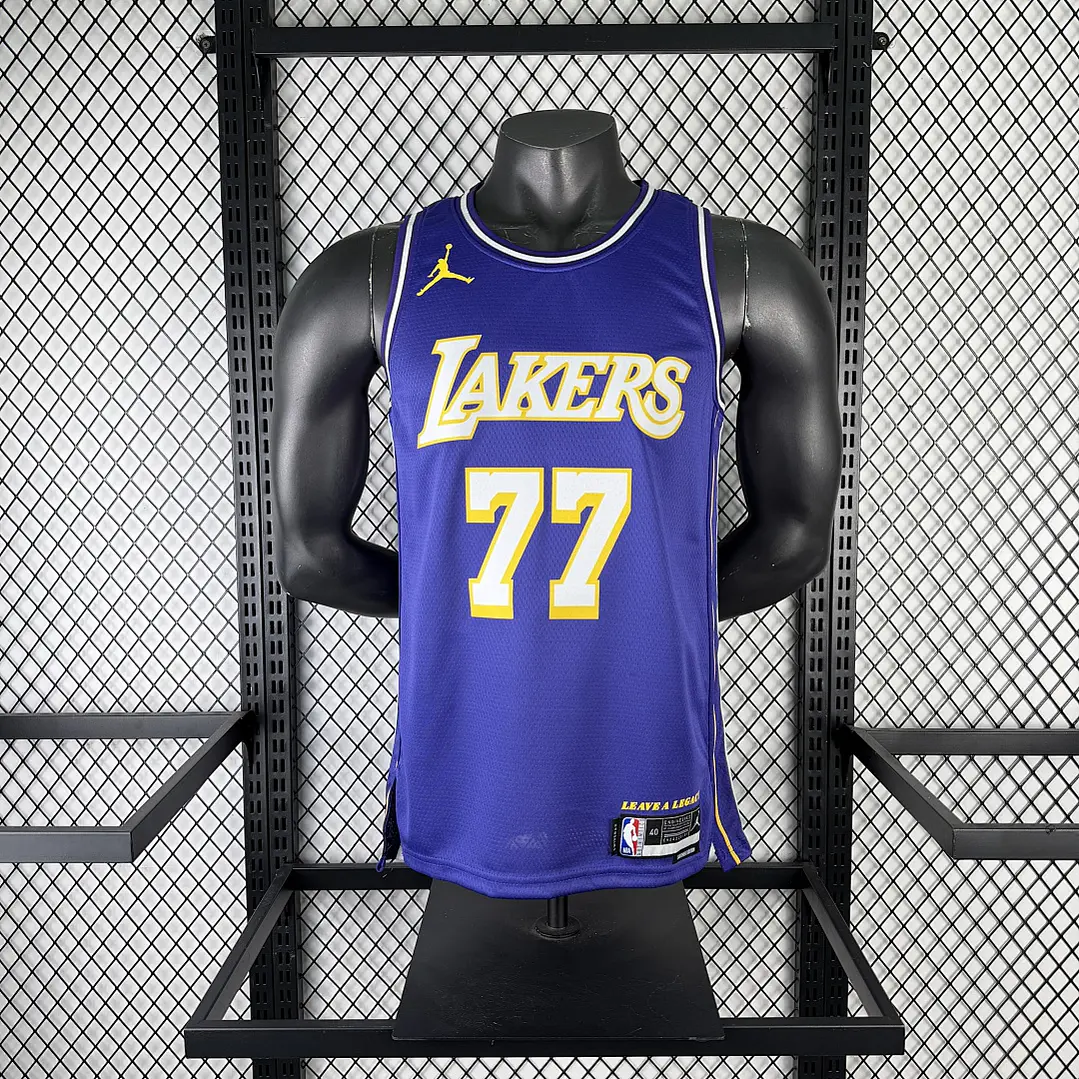 Camisa NBA Los Angeles Lakers Edição Jordan Statement - Doncic Nº77 2