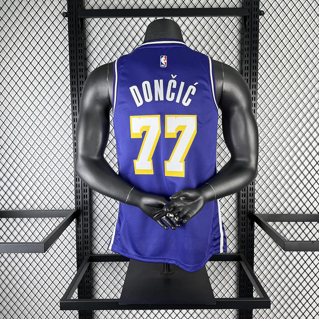 Camisa NBA Los Angeles Lakers Edição Jordan Statement - Doncic Nº77 3