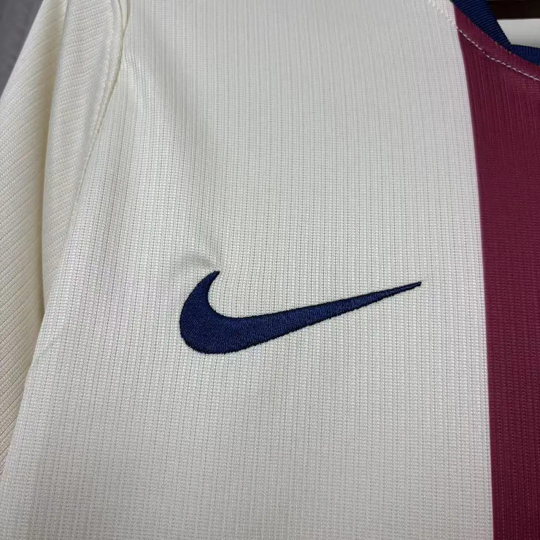 Camiseta FC Barcelona 26/27 Cuarta Equipación - Crema y Grana 2