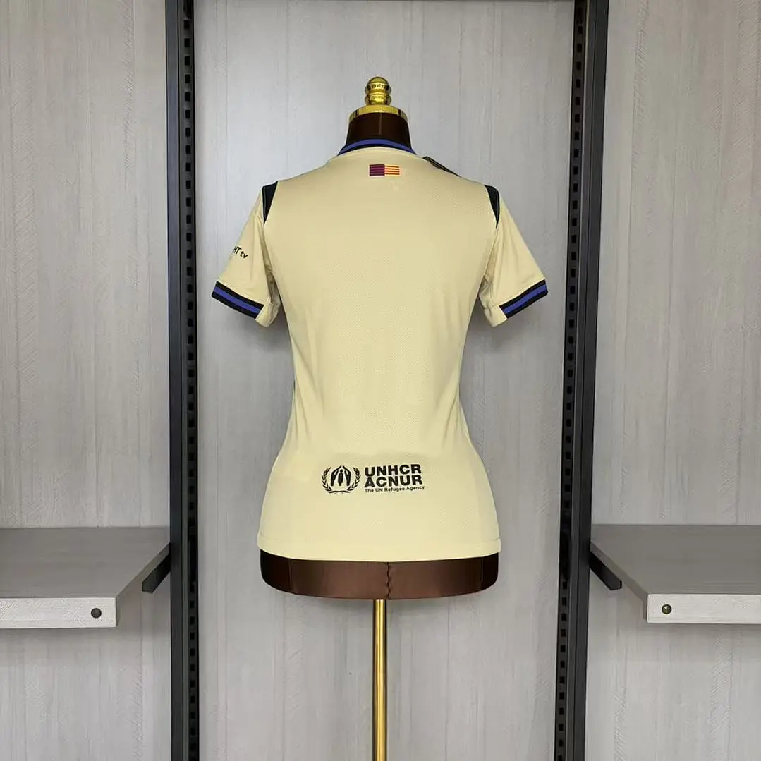 Camiseta FC Barcelona 25/26 Visitante Mujer 3