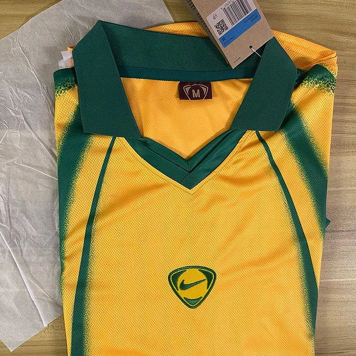 CAMISA SELEÇÃO BRASILEIRA 26/27 - Travis Scott x Brasil - Versão Jogador - Amarela 1