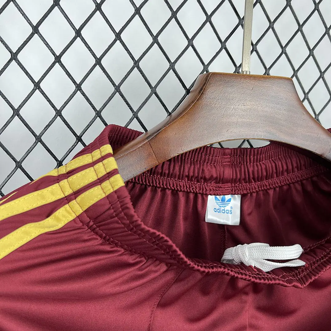 CALÇÃO ESPANHA 2026 COPA DO MUNDO - Grená e Dourado 6