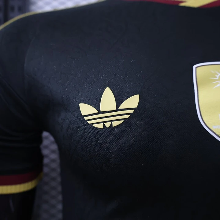 CAMISA ESPANHA 2026 PRETA E DOURADA - Versão Jogador Slim Fit 4