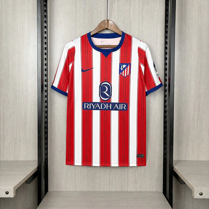 CAMISA ATLÉTICO DE MADRID 26/27 CASA - Vermelha e Branca Listrada 1