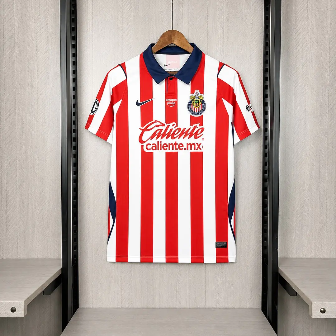CAMISA CHIVAS GUADALAJARA 26/27 CASA - Vermelha e Branca Listrada 1