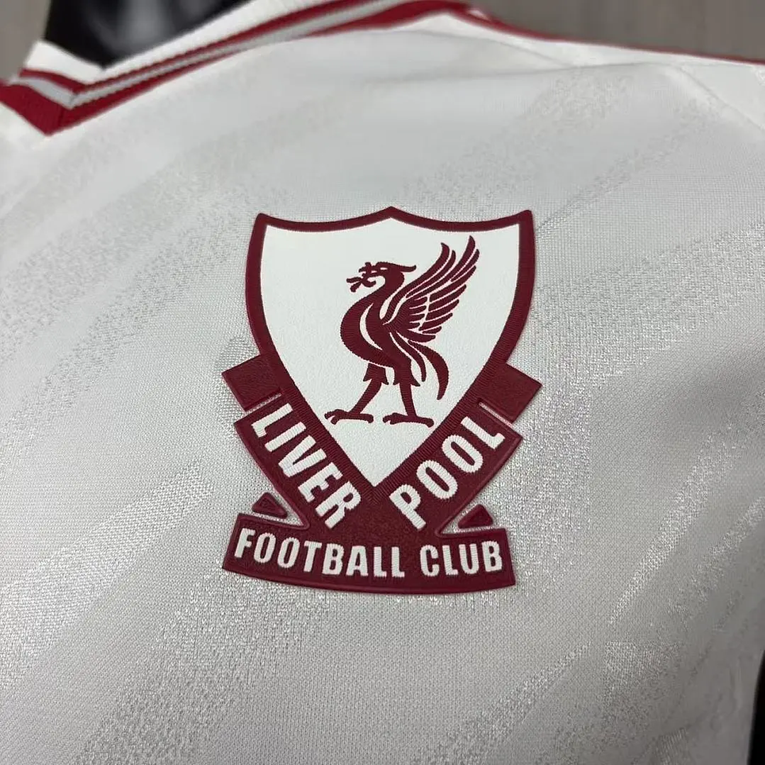 CAMISA LIVERPOOL 26/27 FORA - Branca - Versão Jogador Slim Fit 3