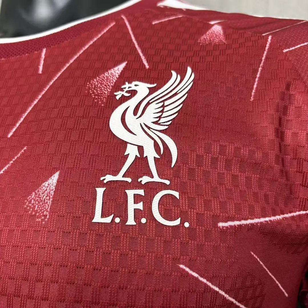 CAMISA LIVERPOOL 26/27 CASA - Vermelha - Versão Jogador Slim Fit 3