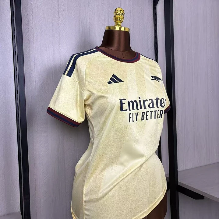 CAMISA ARSENAL 26/27 TERCEIRA - Amarelo Claro - Feminina 4
