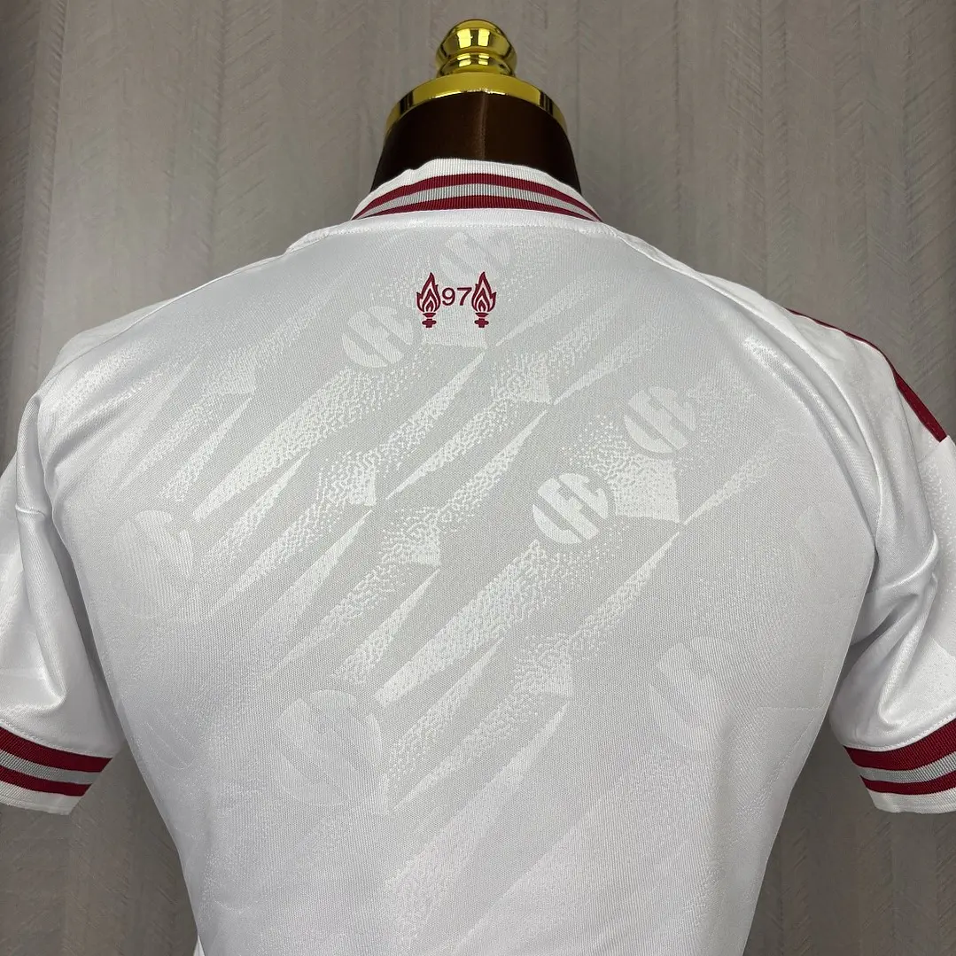 CAMISA LIVERPOOL 26/27 FORA - Branca - Feminina 3