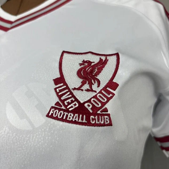 CAMISA LIVERPOOL 26/27 FORA - Branca - Feminina 6