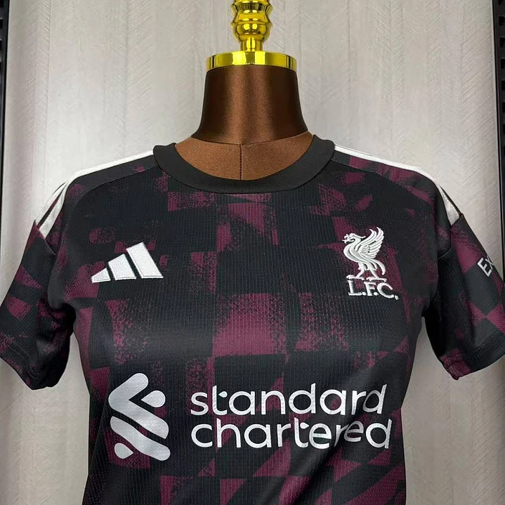 CAMISA LIVERPOOL 26/27 TERCEIRA - Preta e Grená - Feminina 4