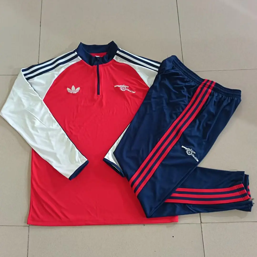 CONJUNTO DE TREINO ARSENAL 26/27 - MEIO ZÍPER - Vermelho e Bege Retrô 5