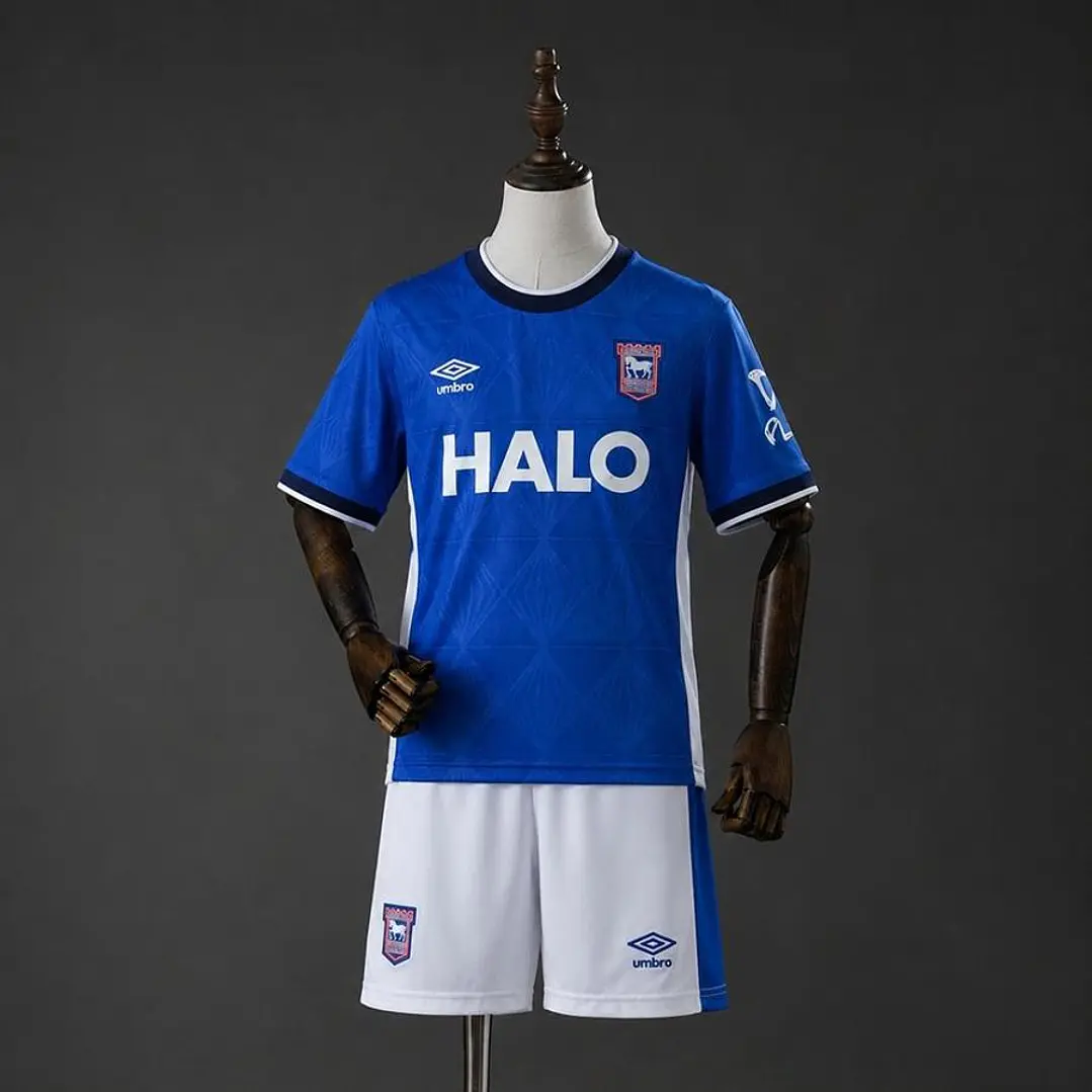CONJUNTO INFANTIL IPSWICH TOWN 26/27 CASA 1