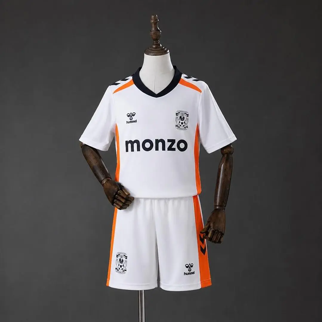 CONJUNTO INFANTIL COVENTRY CITY 26/27 FORA 1