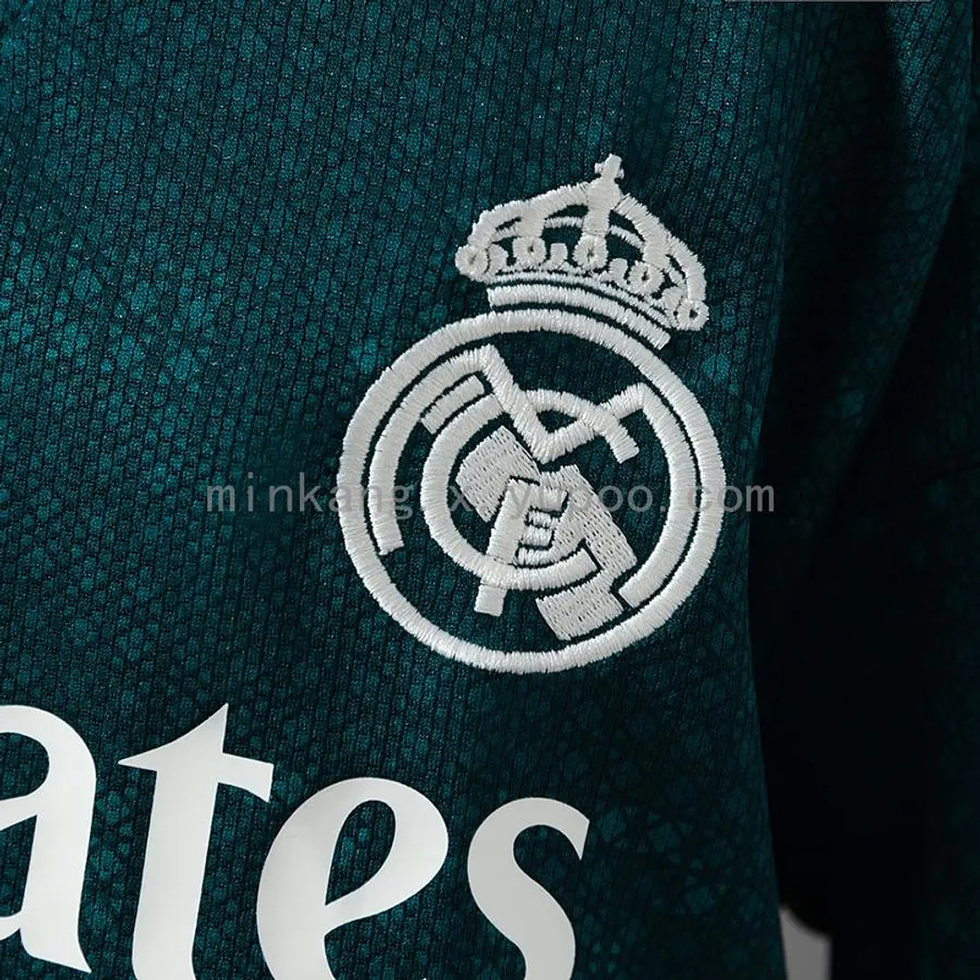 CONJUNTO INFANTIL REAL MADRID 26/27 FORA 3