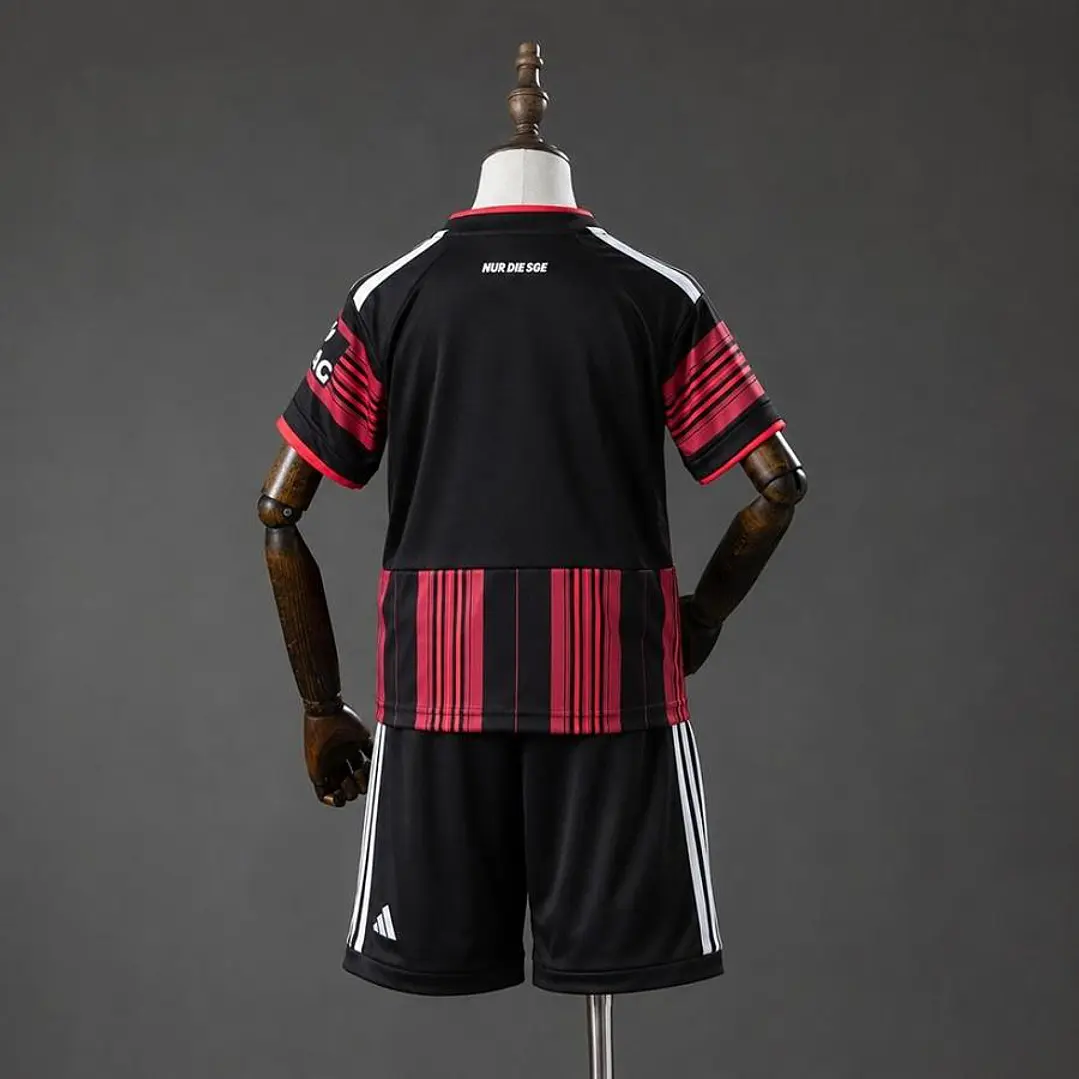 CONJUNTO INFANTIL EINTRACHT FRANKFURT 26/27 CASA 2