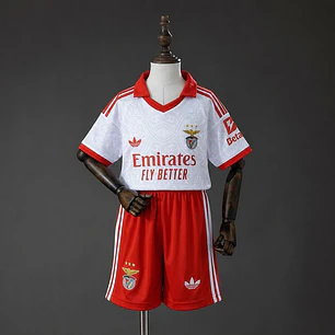 CONJUNTO INFANTIL BENFICA 26/27 FORA