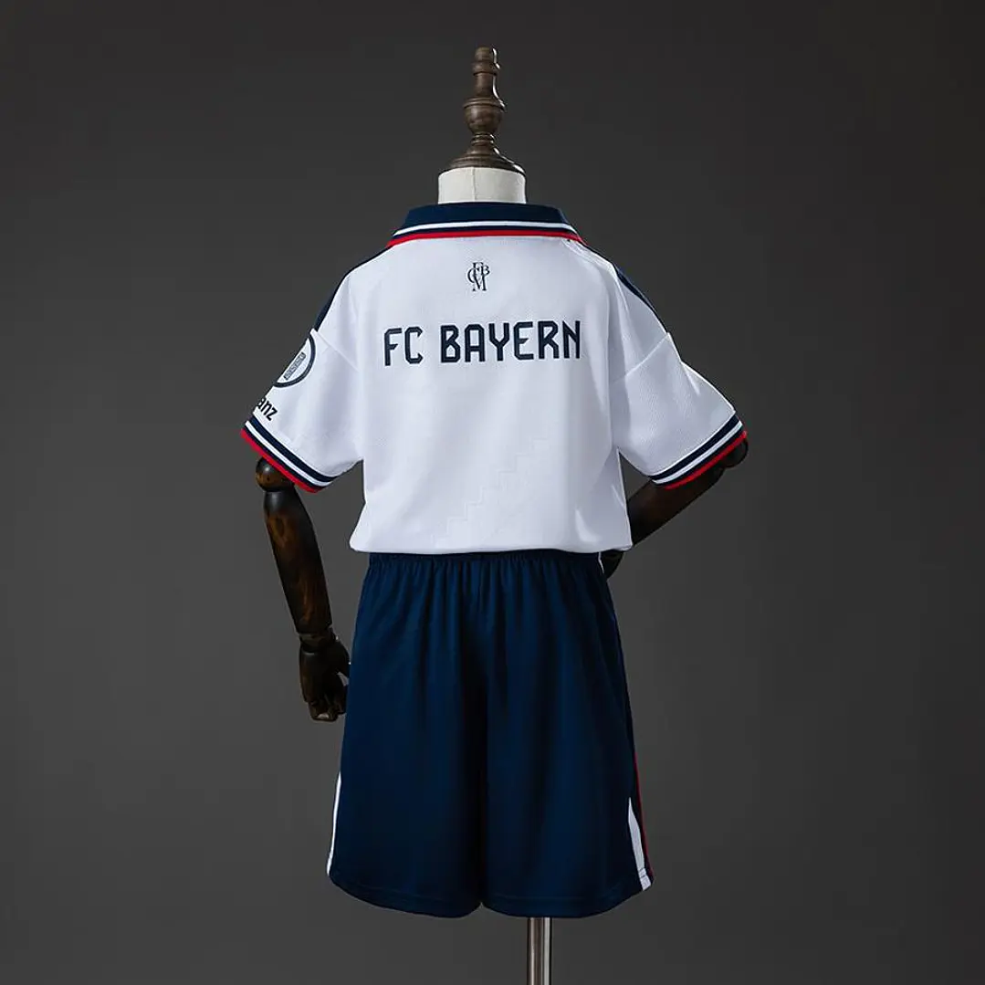 CONJUNTO INFANTIL BAYERN DE MUNIQUE 26/27 FORA 2