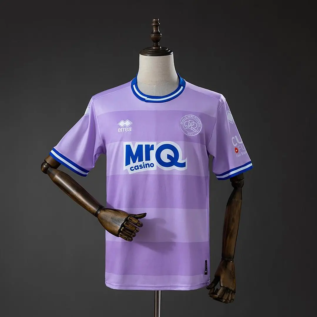 CAMISA QPR 26/27 FORA 1