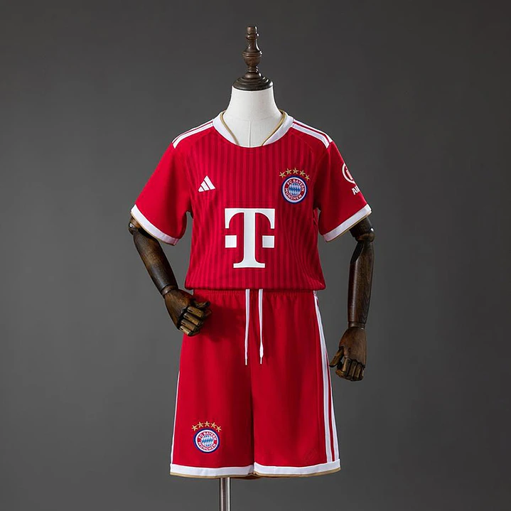 CONJUNTO INFANTIL BAYERN DE MUNIQUE 26/27 CASA 1