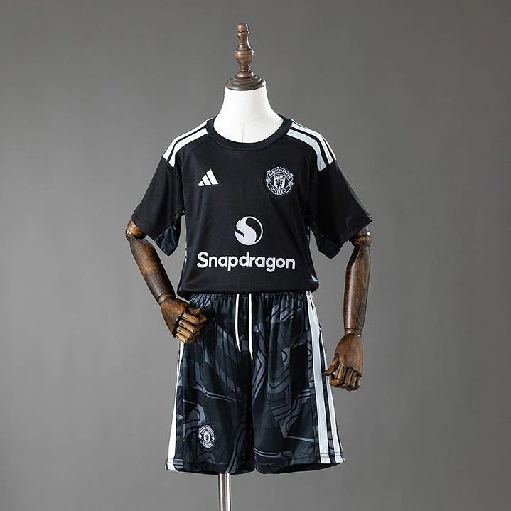 CONJUNTO INFANTIL MANCHESTER UNITED 26/27 GOLEIRO - Preta 1