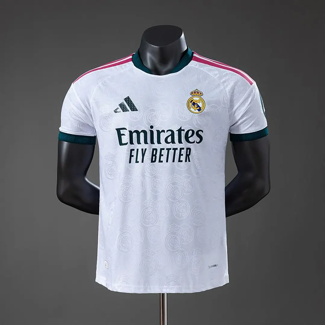 CAMISA REAL MADRID 26/27 EDIÇÃO ESPECIAL - Branca - Versão Jogador Slim Fit - Branca e Verde 1
