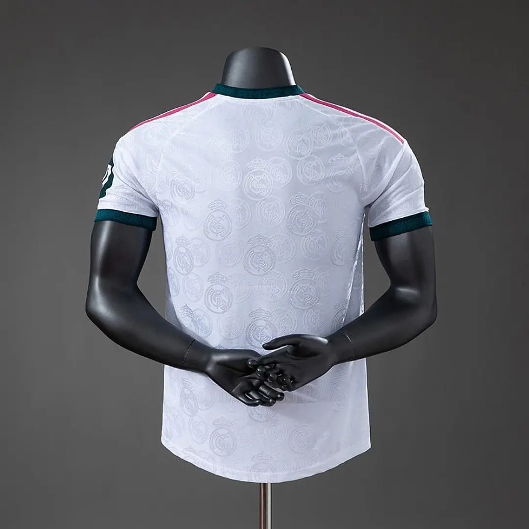 CAMISA REAL MADRID 26/27 EDIÇÃO ESPECIAL - Branca - Versão Jogador Slim Fit - Branca e Verde 2