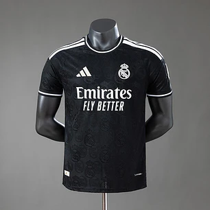 CAMISA REAL MADRID 26/27 EDIÇÃO ESPECIAL - Preta - Versão Jogador Slim Fit - Preta