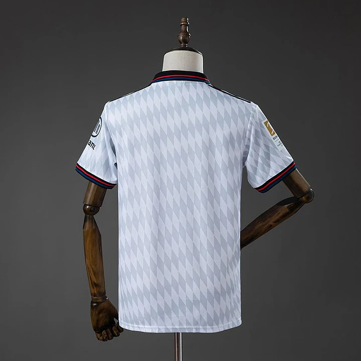 CAMISA BAYERN DE MUNIQUE 26/27 FORA 2