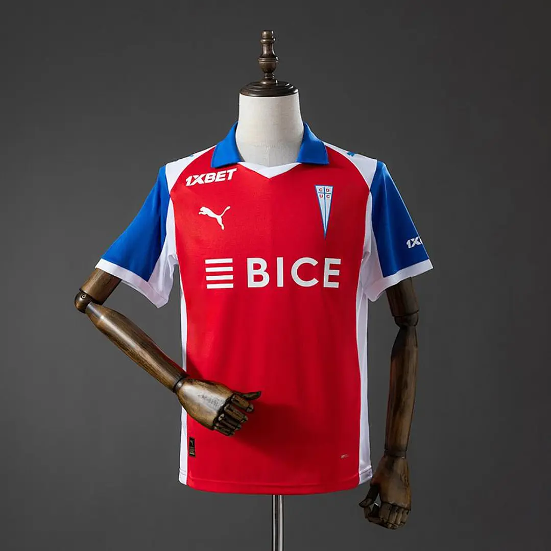 CAMISA UNIVERSIDAD CATÓLICA 26/27 FORA 1