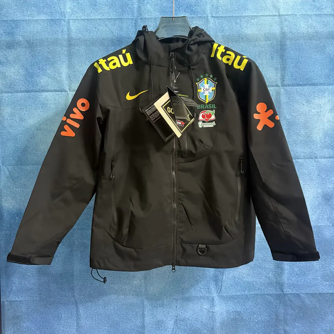 JAQUETA GORETEX seleção Brasileira preta  3