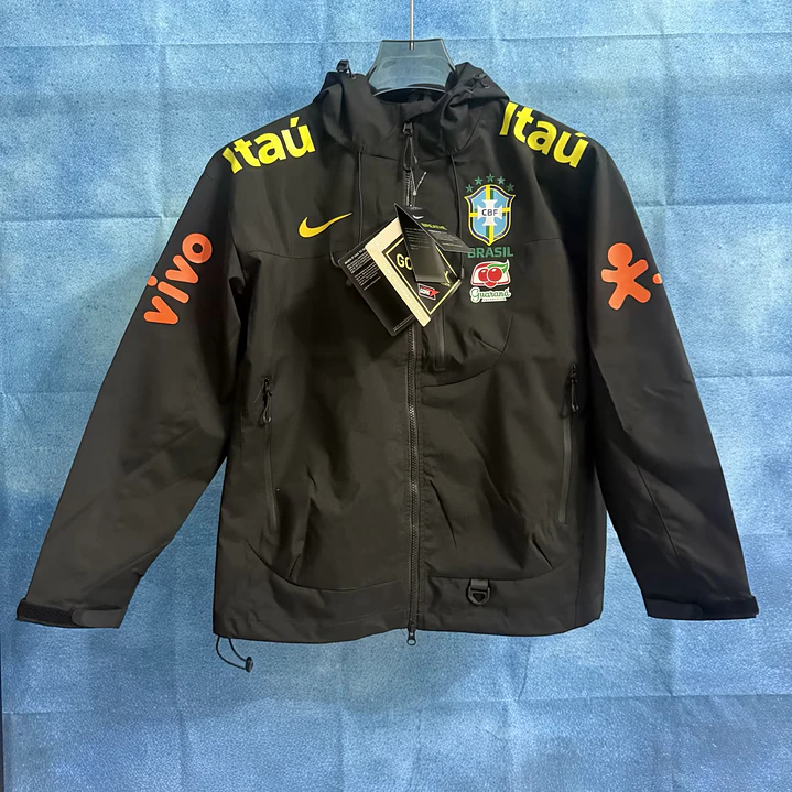 JAQUETA GORETEX seleção Brasileira preta  3