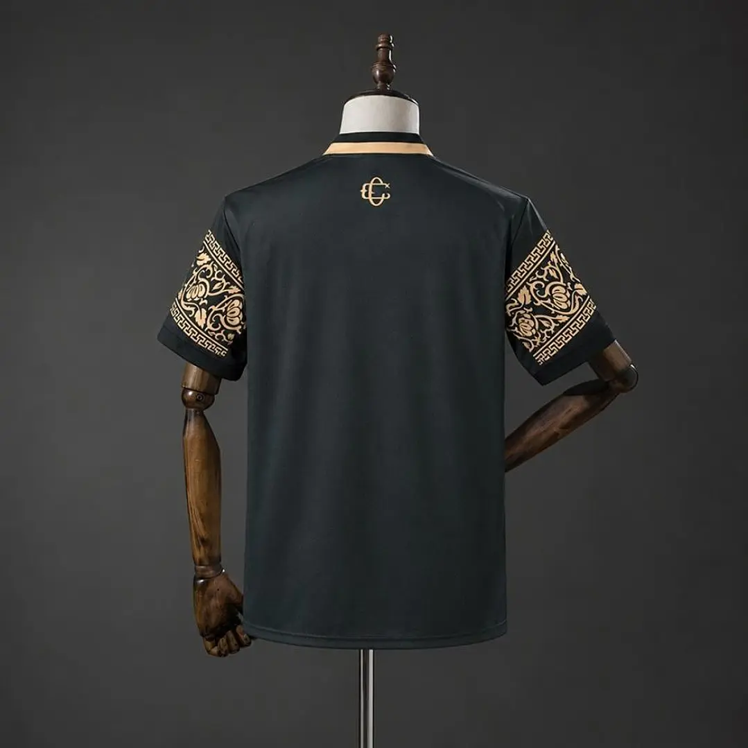 CAMISA CHIVAS GUADALAJARA 26/27 TERCEIRA, Verde escura e dourada 2
